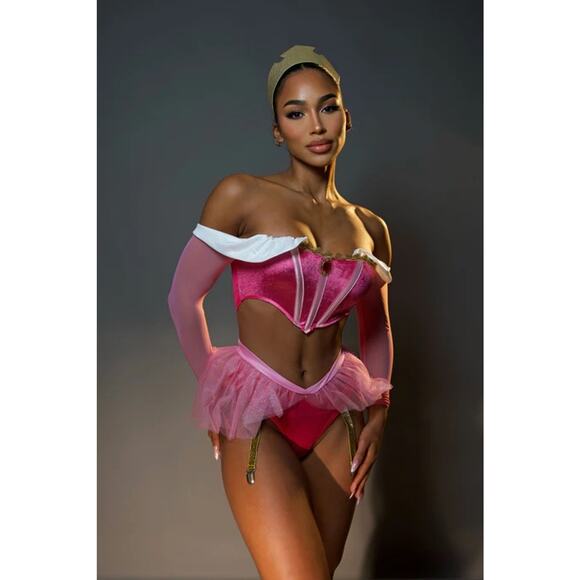 NEW Dreamy Princess Sleeping Beauty Sexy Halloween Cosplay Costume - Picture 2 of 6
